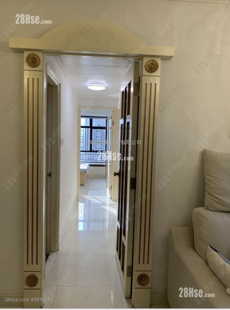 Skyline Plaza Sell 3 Bedrooms 643 ft²