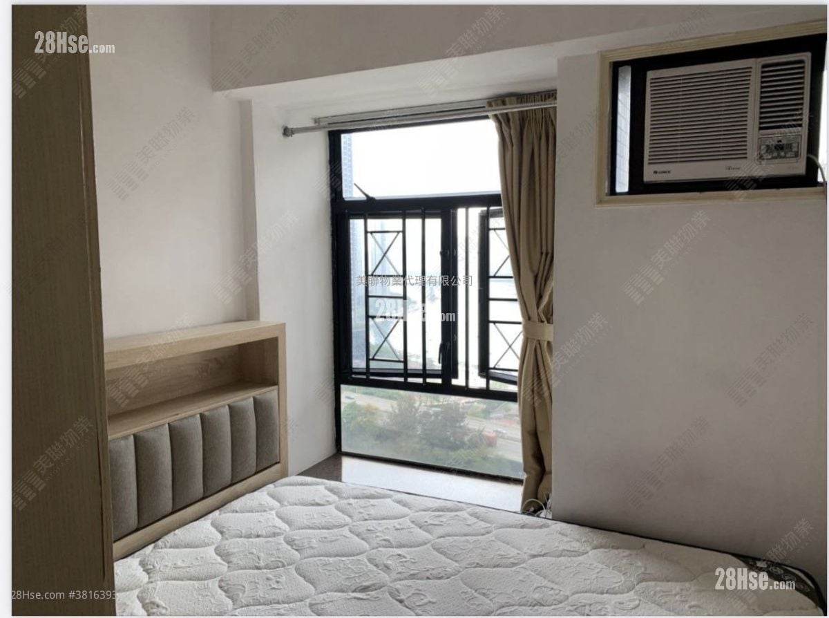 Skyline Plaza Sell 3 Bedrooms 643 ft²