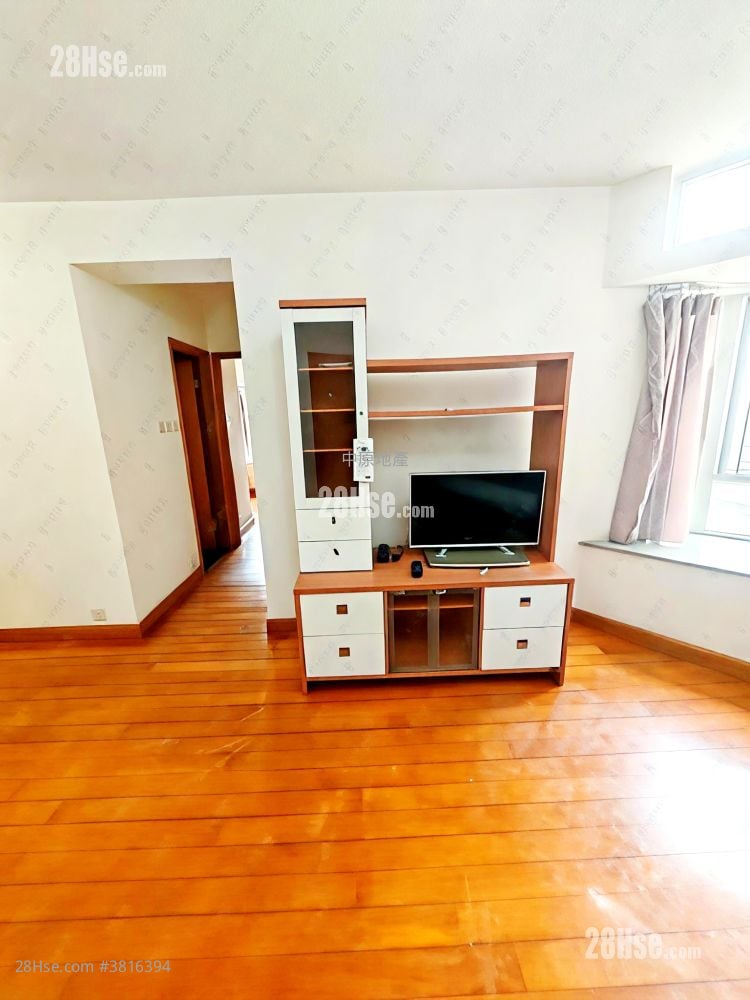 嘉湖山莊 售盤 2 房 , 1 浴室 448 平方呎