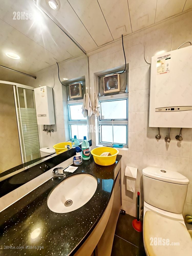 嘉湖山莊 售盤 2 房 , 1 浴室 448 平方呎