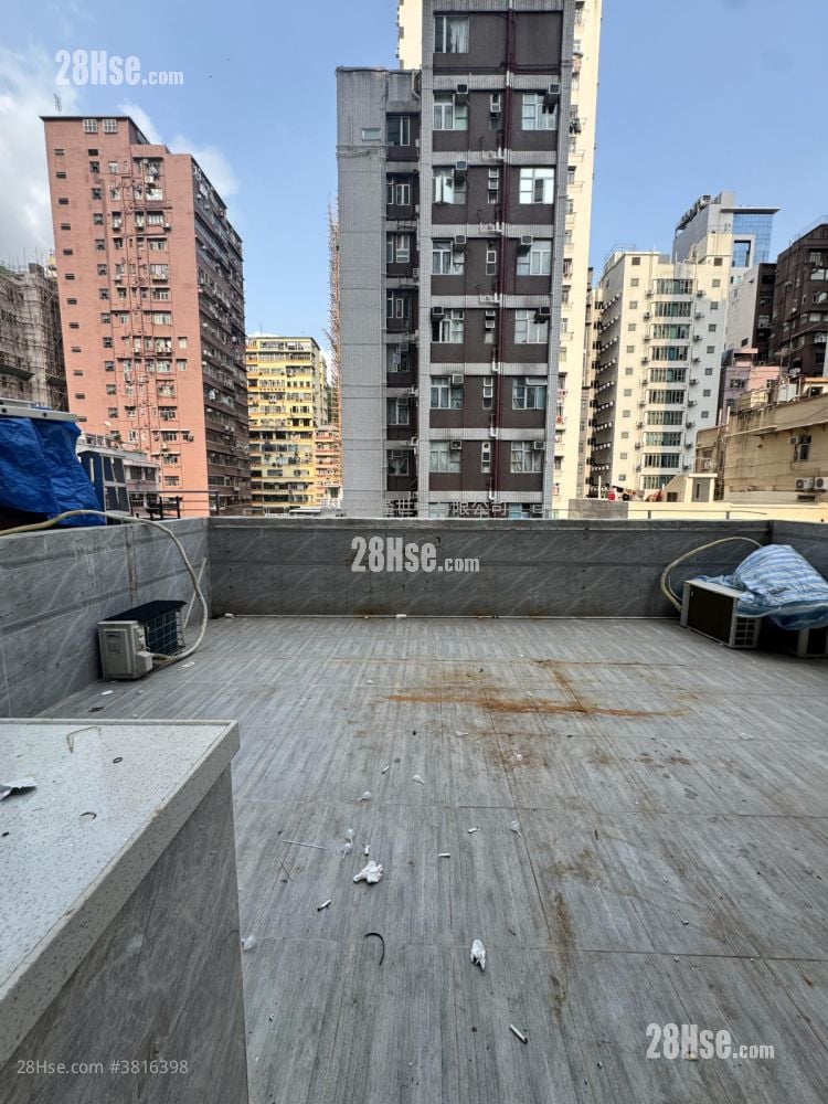 Shui Fung Building Sell 2 Bedrooms , 1 Bathroom 249 ft²