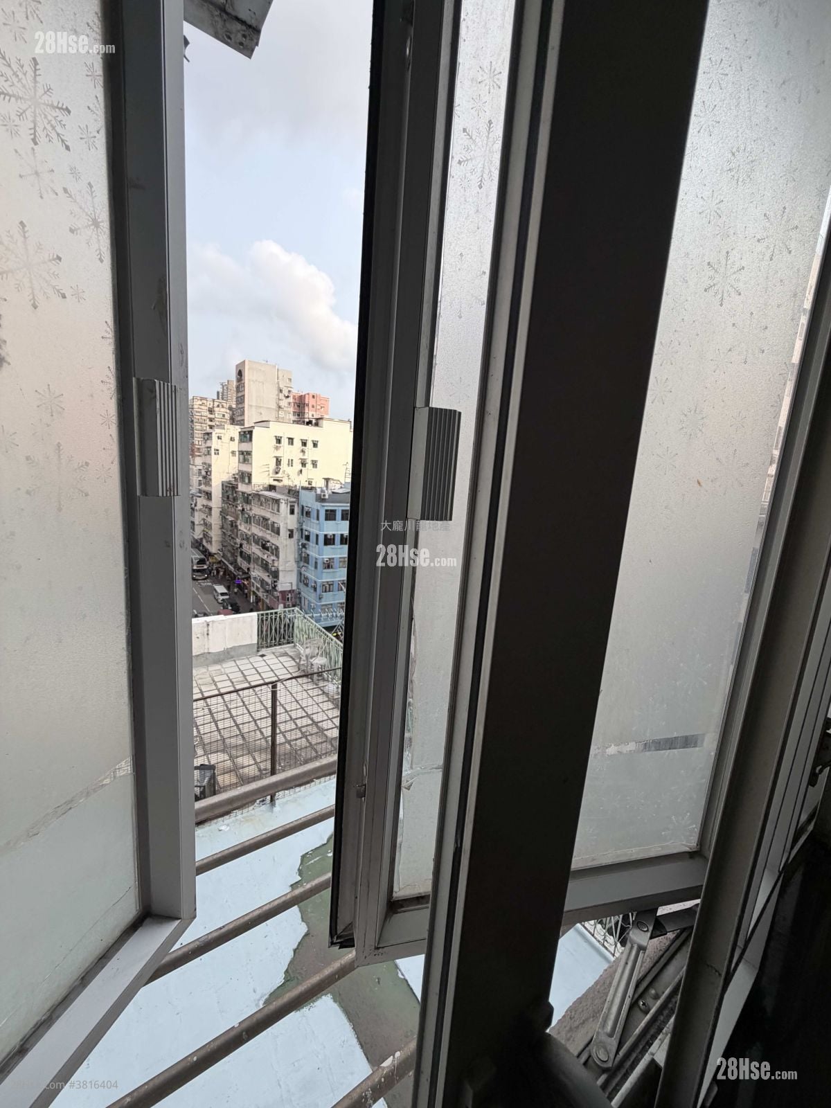 Chinese Mansion Rental 100 ft²