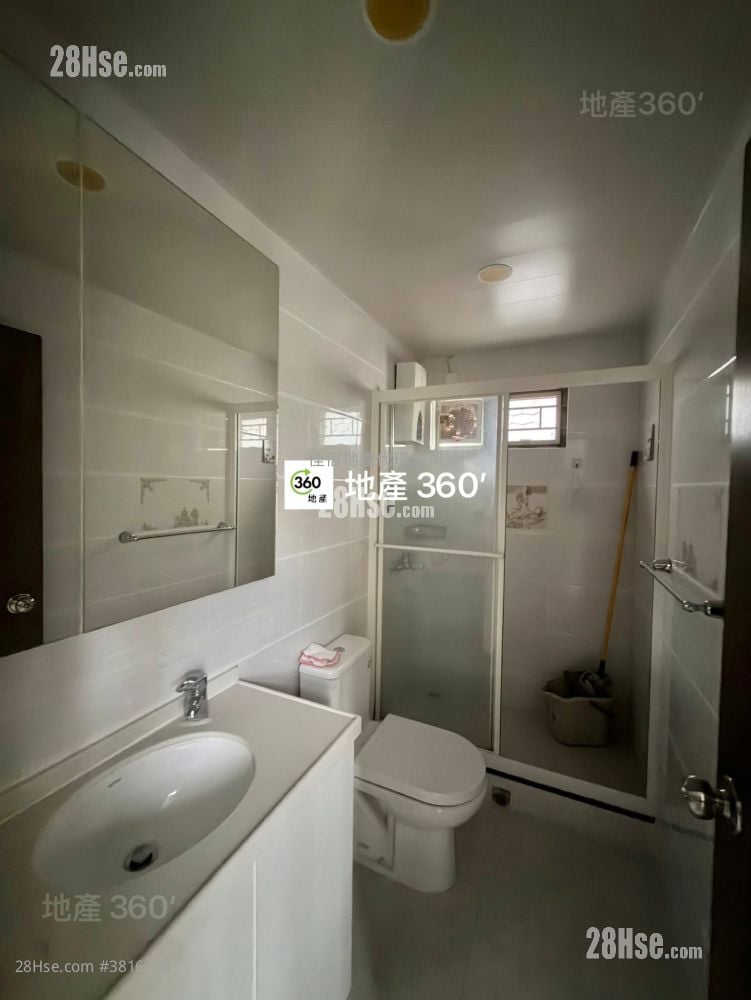 Wong Yue Tan Kingsland Sell 2 Bedrooms , 2 Bathrooms 650 ft²