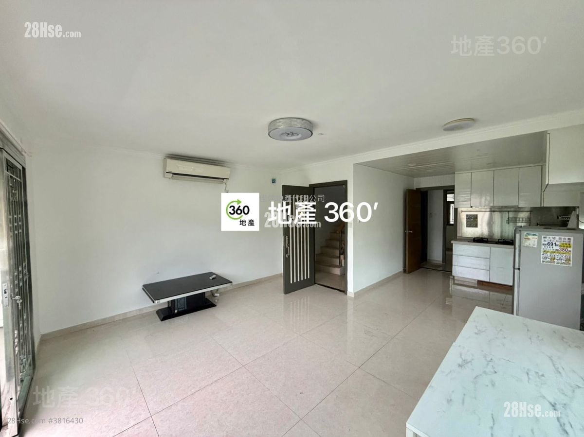 Wong Yue Tan Kingsland Sell 2 Bedrooms , 2 Bathrooms 650 ft²