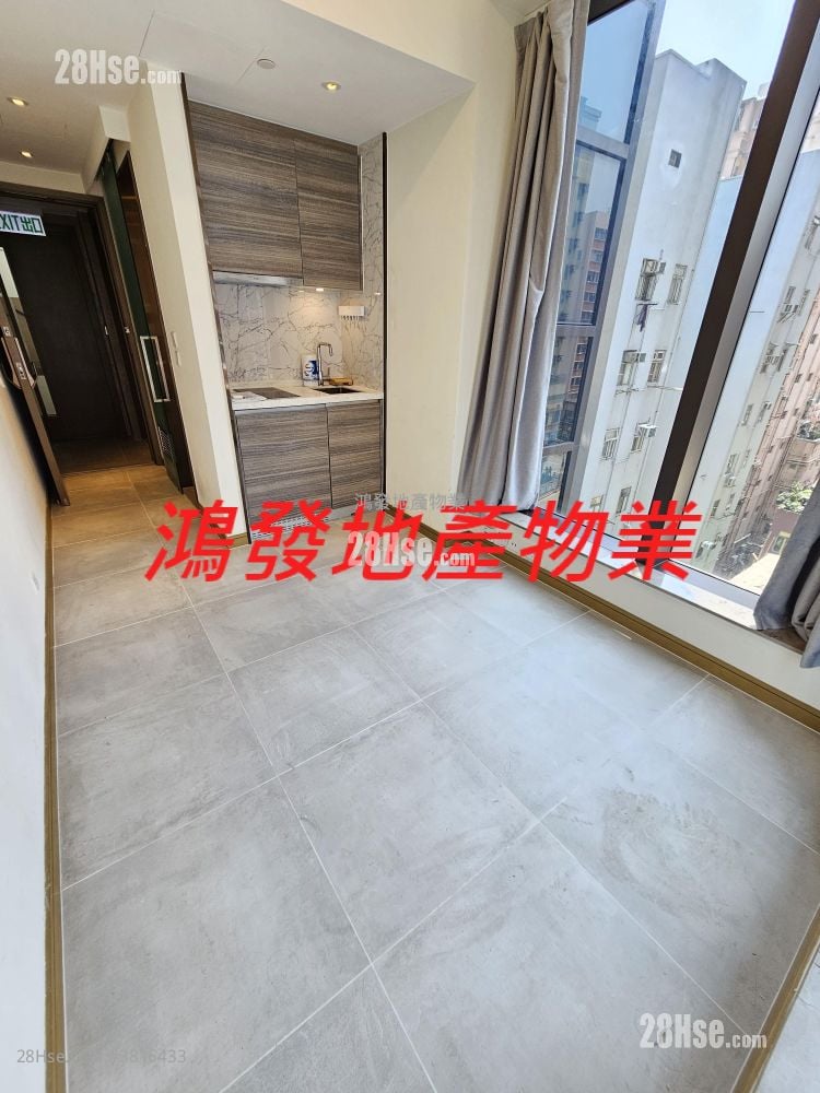 Ava61 Sell Studio , 1 Bathroom 162 ft²