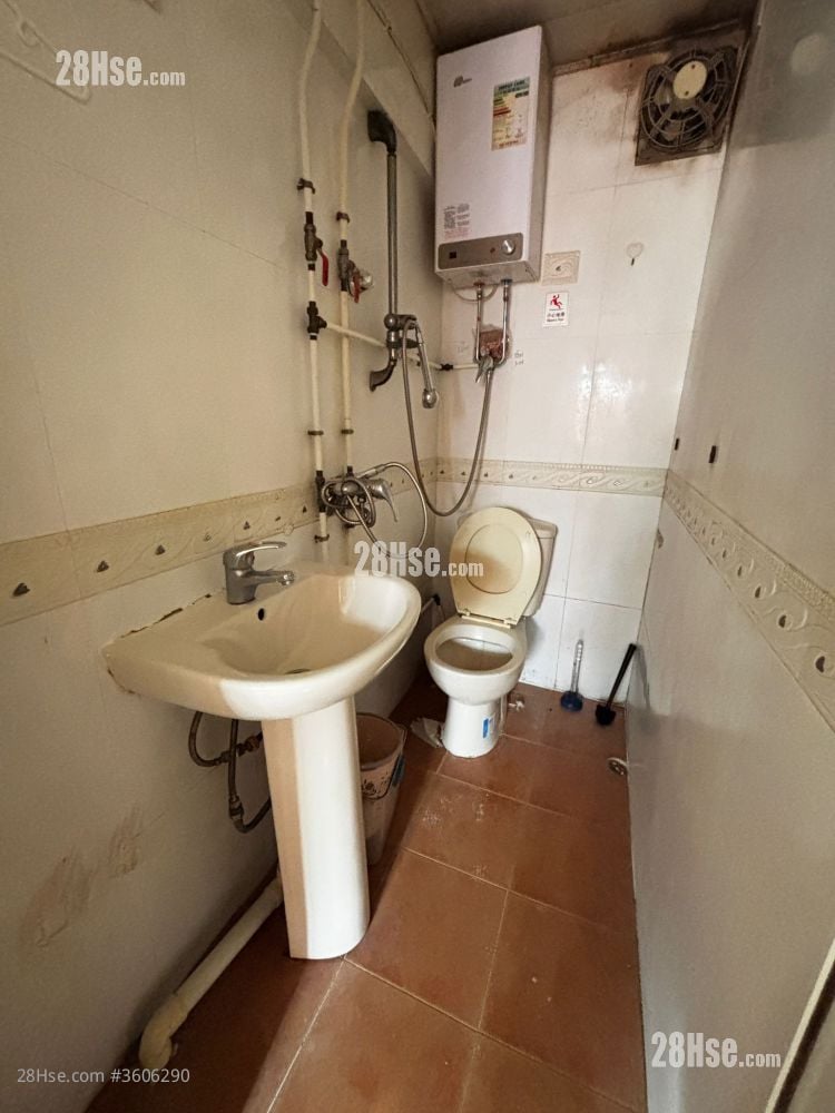 旺角上海街676号 租盘 1 房 100 平方尺