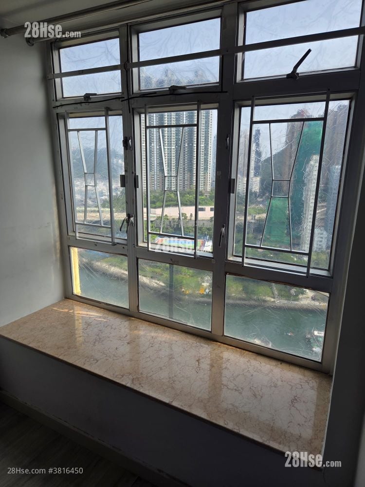 银丰大厦 租盘 2 房 382 平方尺