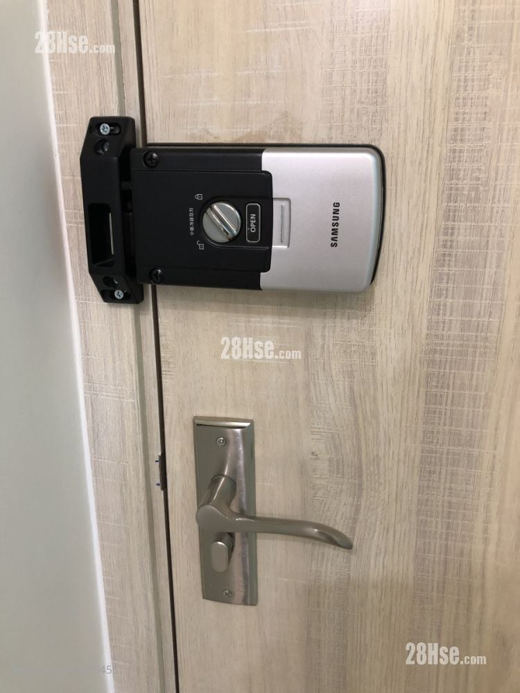 San Po Kong Mansion Rental 140 ft²