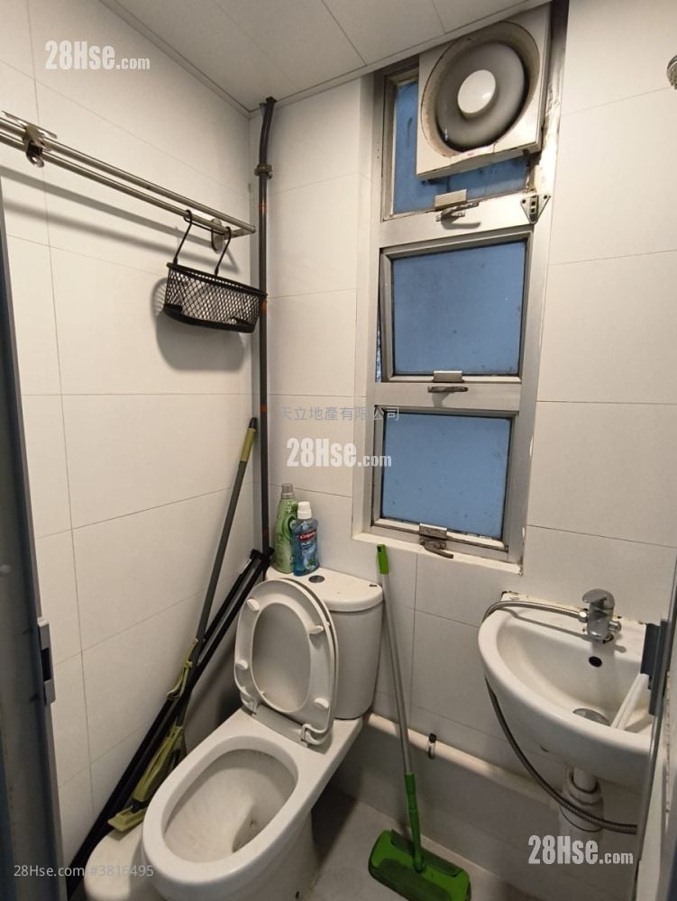 水坑口街20號 租盤 1 房 , 1 浴室 358 平方呎