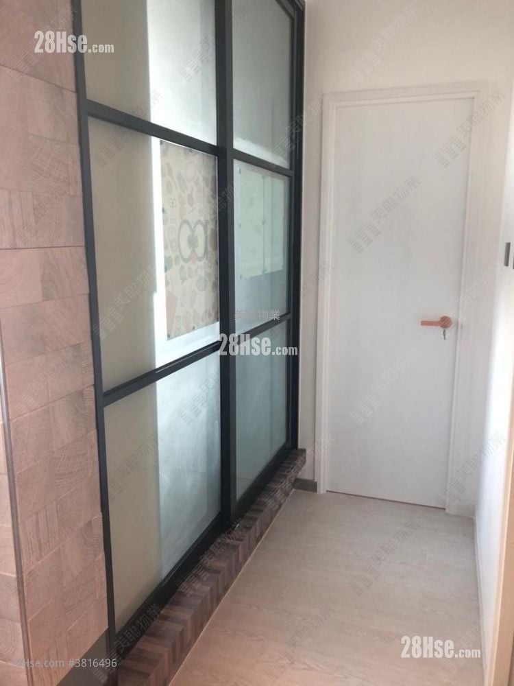 Indihome Sell 1 Bedroom 424 ft²