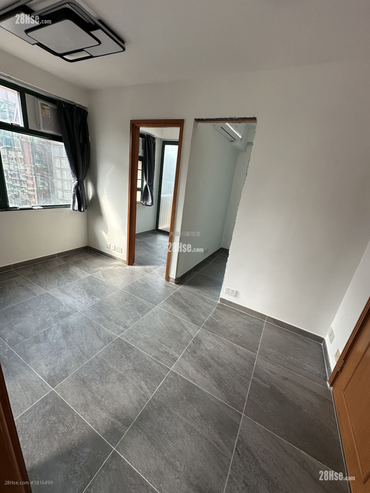 Milan Place Rental 315 ft²