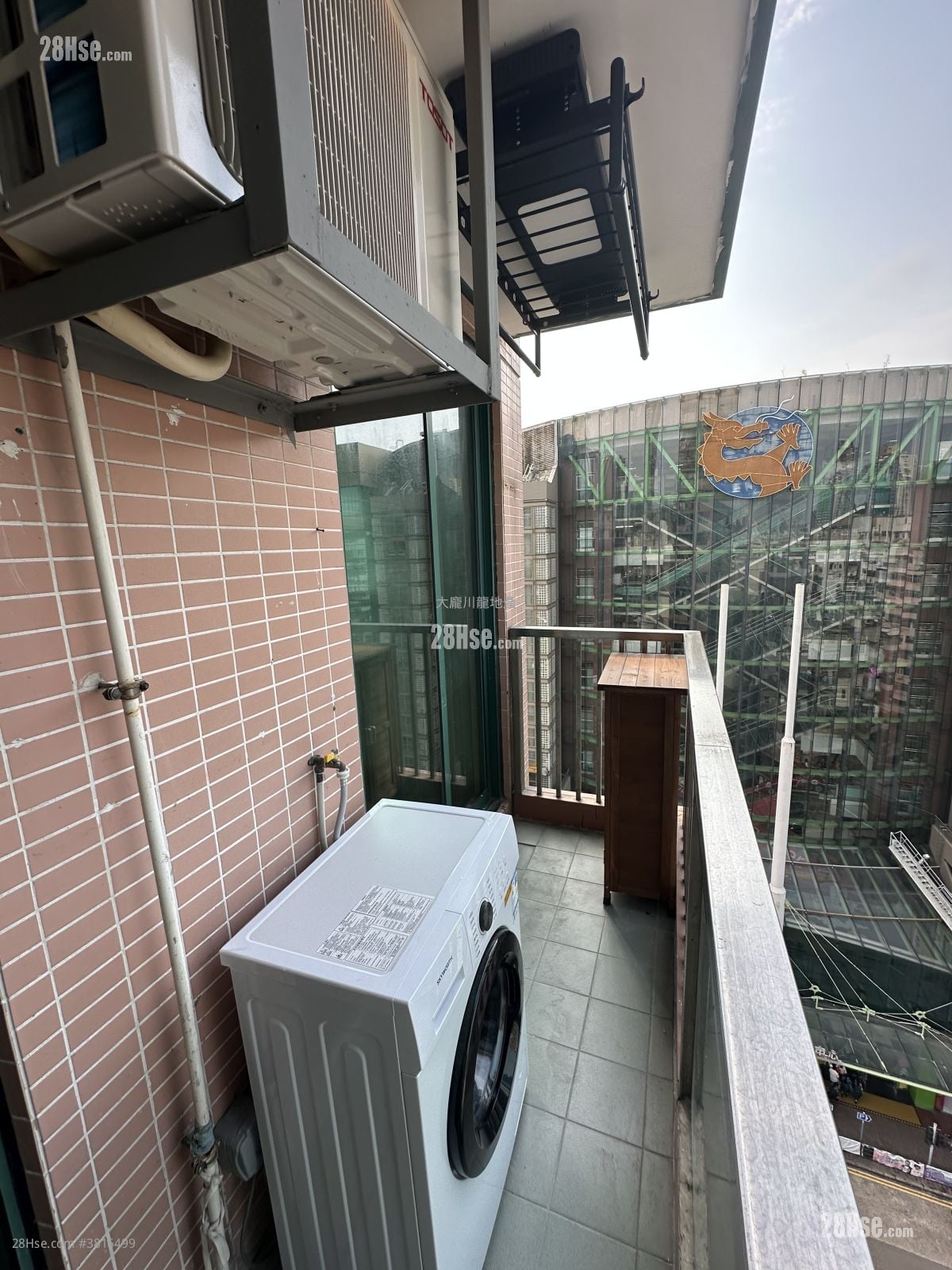 Milan Place Rental 315 ft²