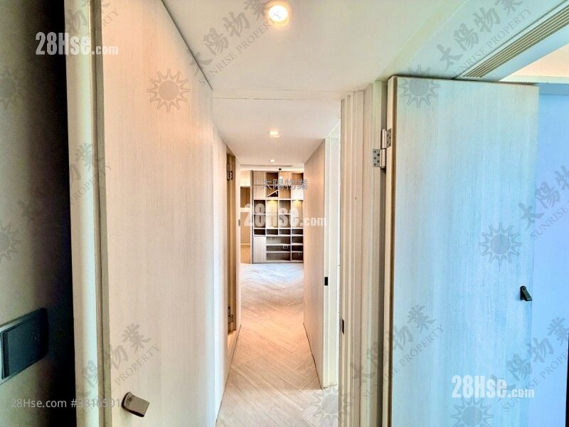 Harbour Place Sell 3 Bedrooms 590 ft²