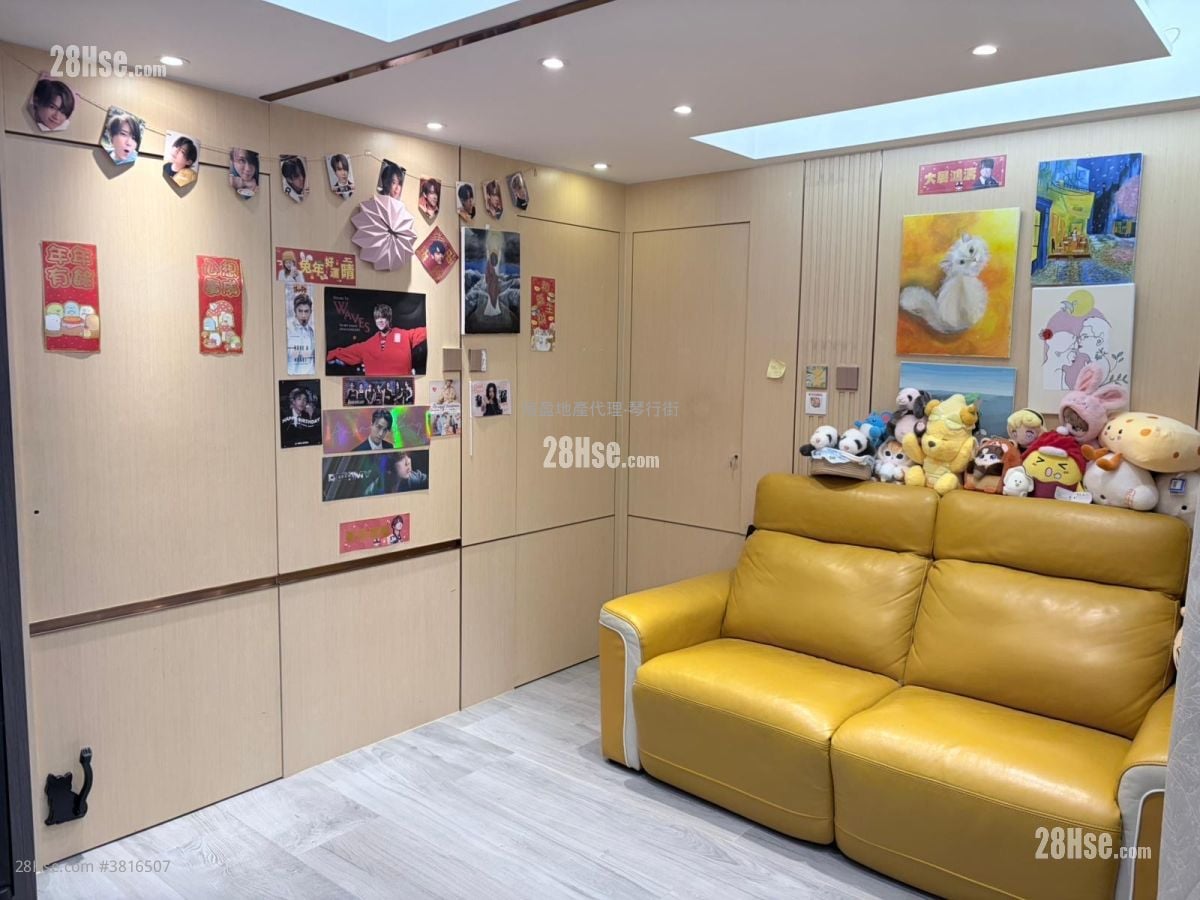 Rialto Mansion Sell 2 Bedrooms , 1 Bathroom 413 ft²