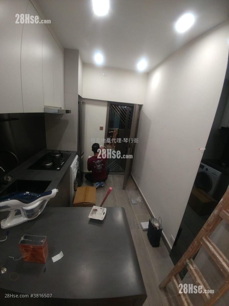 Rialto Mansion Sell 2 Bedrooms , 1 Bathroom 413 ft²