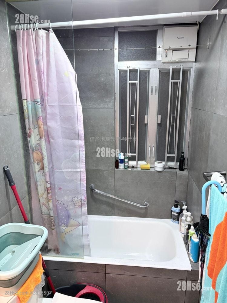 Rialto Mansion Sell 2 Bedrooms , 1 Bathroom 413 ft²