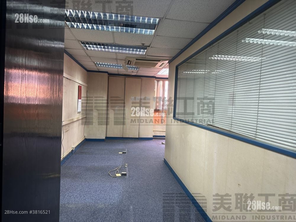 九龙广场 售盘 1 房 553 平方尺