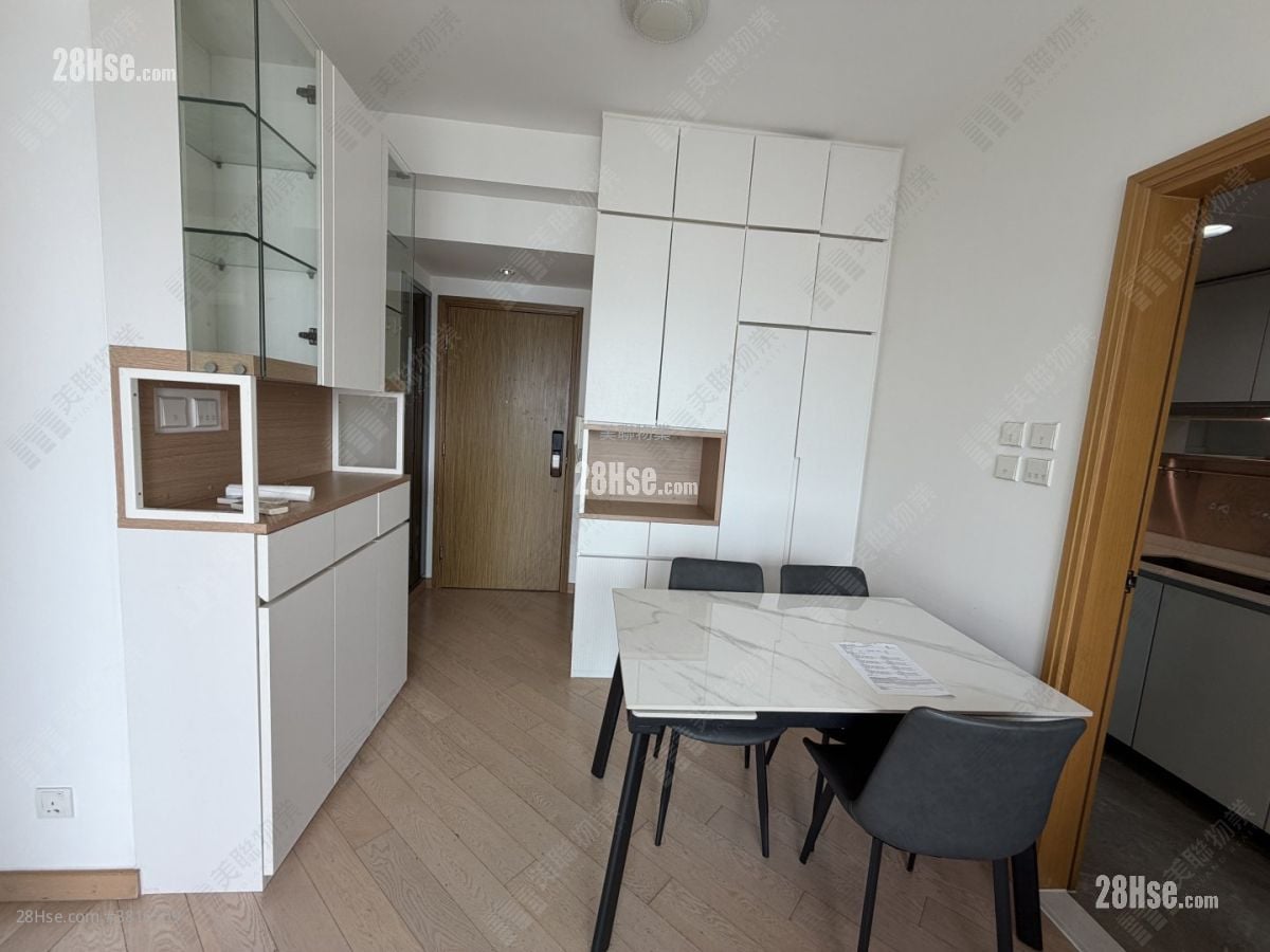 Century Gateway Rental 2 Bedrooms , 1 Bathroom 483 ft²