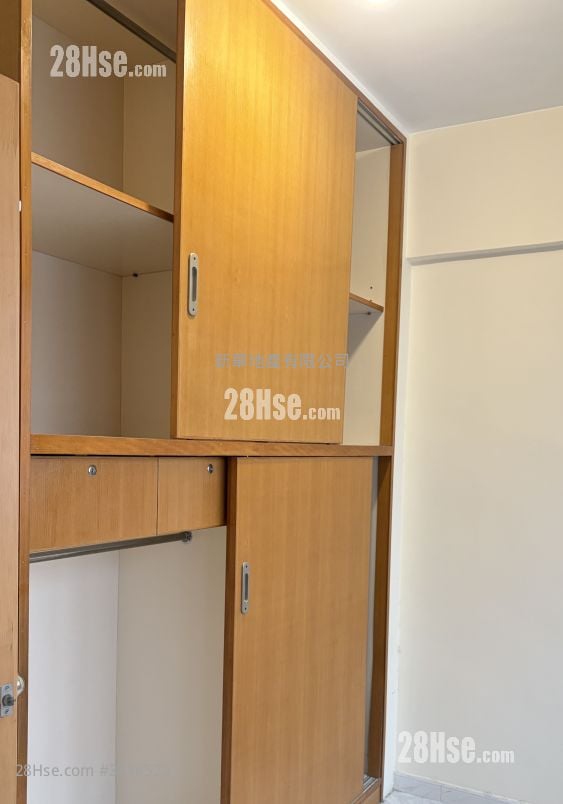 Tak Lee Building Rental 240 ft²