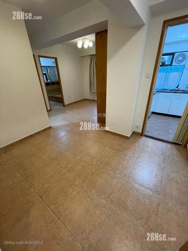 隆基大楼 售盘 2 房 , 1 浴室 413 平方尺