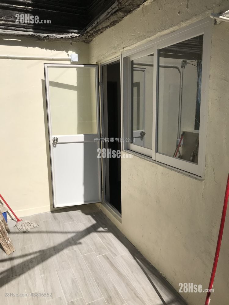 唐樓 售盤 2 房 , 1 浴室 290 平方呎