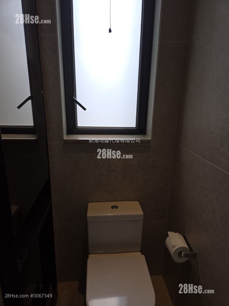 Downtown 38 租盤 2 房 , 1 浴室 385 平方呎