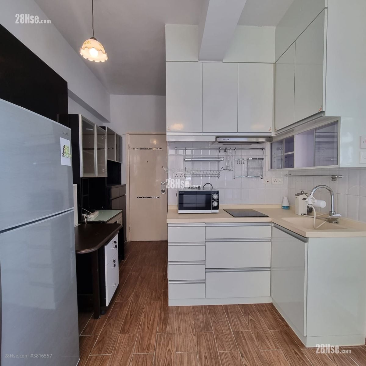 Lucky House Rental Studio , 1 Bathroom 230 ft²