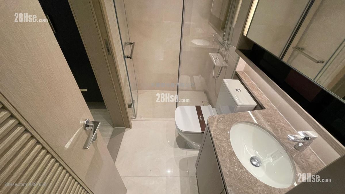 浴室: 港岛南岸 售盘 1 房 , 1 浴室 370 平方尺