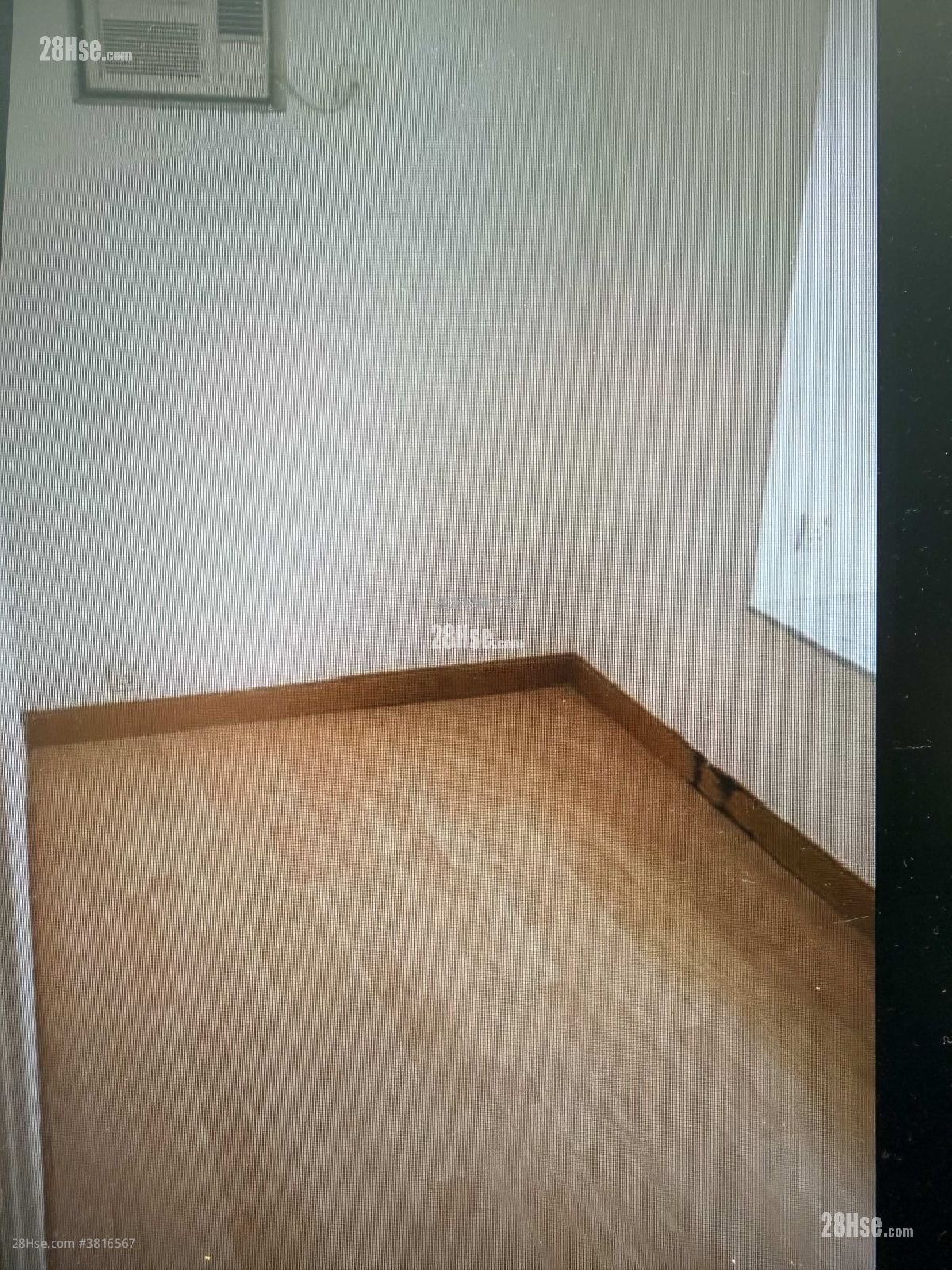 越秀广场 售盘 2 房 , 1 浴室 448 平方尺