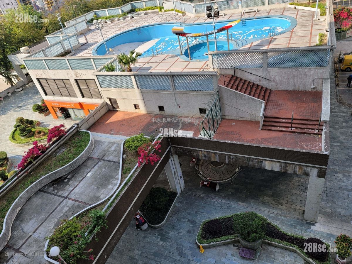 Mayfair Gardens Sell 2 Bedrooms , 1 Bathroom 401 ft²