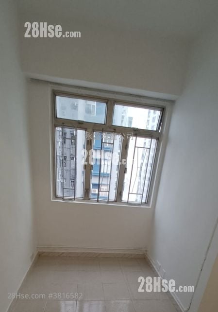 保基大楼 租盘 200 平方尺