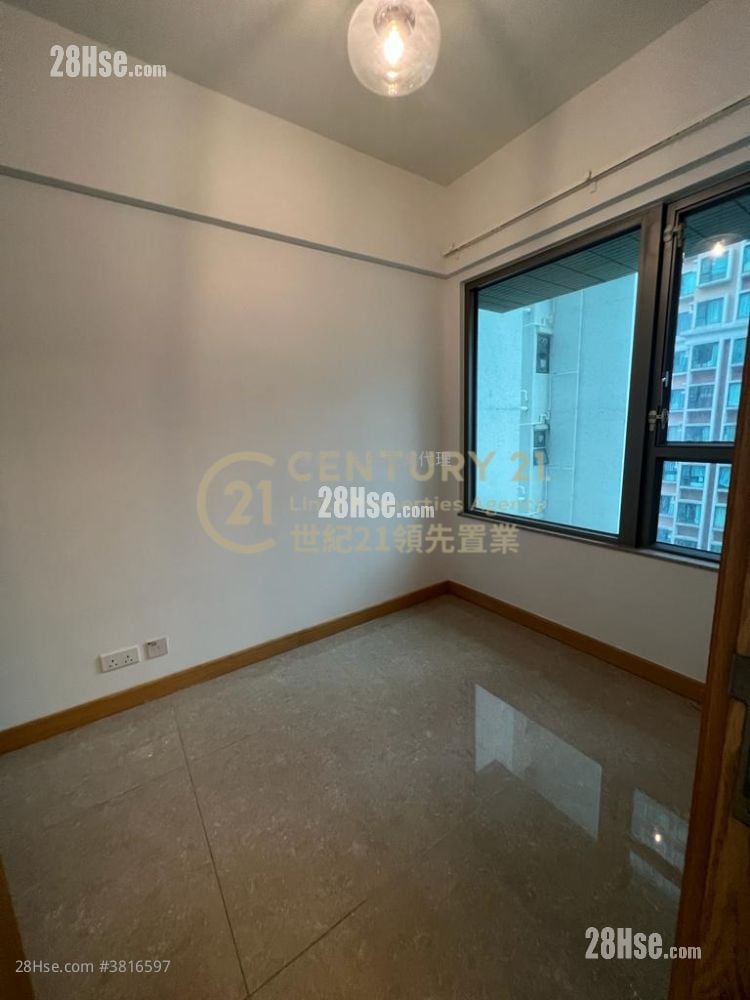 La Lumiere Sell 2 Bedrooms , 1 Bathroom 430 ft²