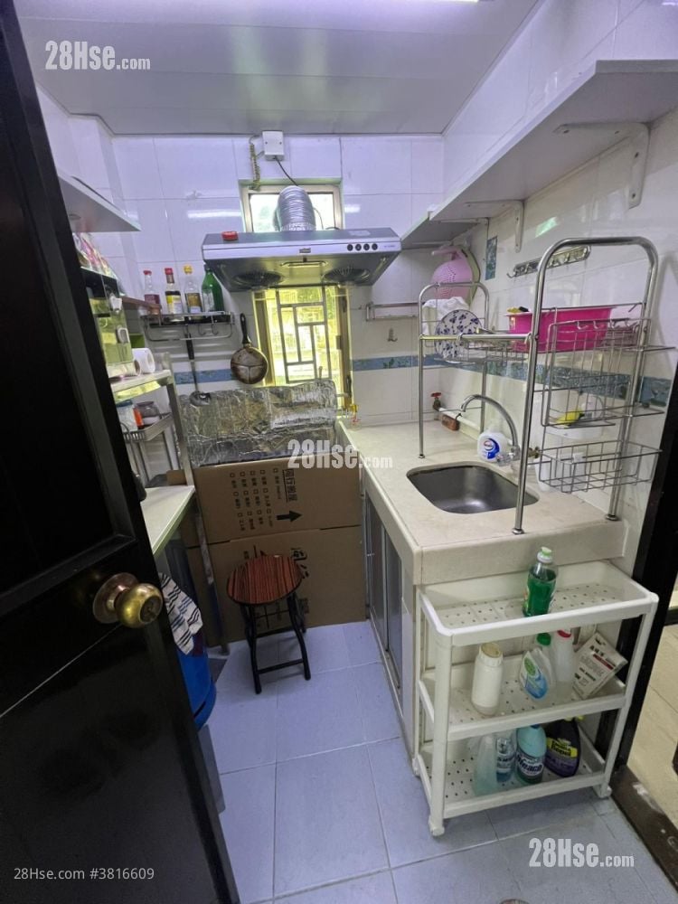 村屋 租盘 2 房 , 1 浴室