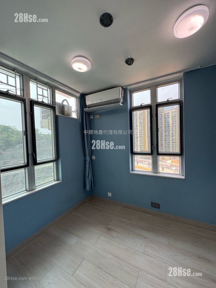 Ching Chun Court Sell 2 Bedrooms , 1 Bathroom 438 ft²