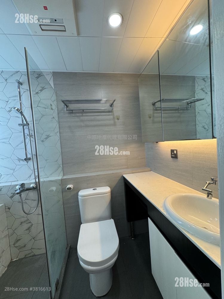 Ching Chun Court Sell 2 Bedrooms , 1 Bathroom 438 ft²