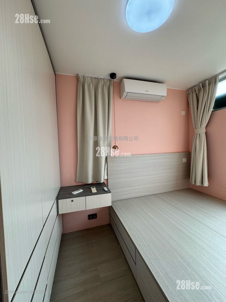 Ching Chun Court Sell 2 Bedrooms , 1 Bathroom 438 ft²
