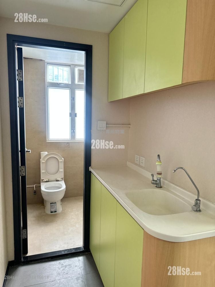 Roxy Industrial Centre Rental