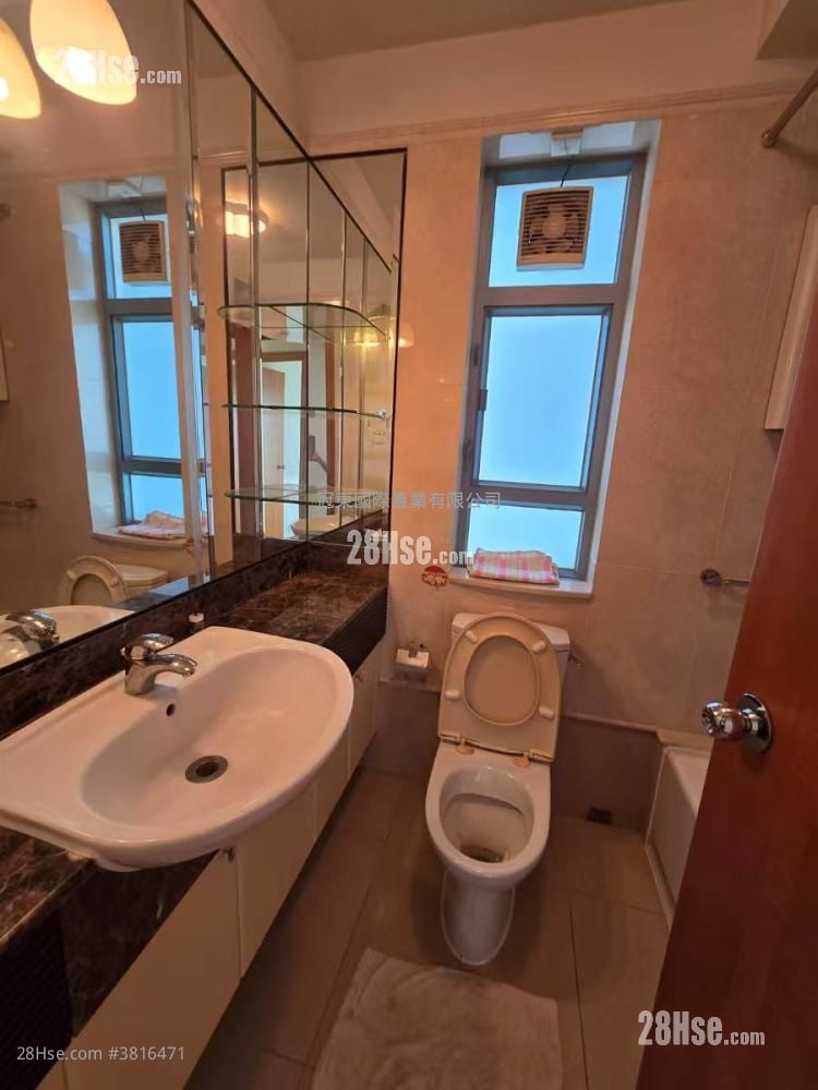 Seaview Crescent Sell 2 Bedrooms , 1 Bathroom 582 ft²