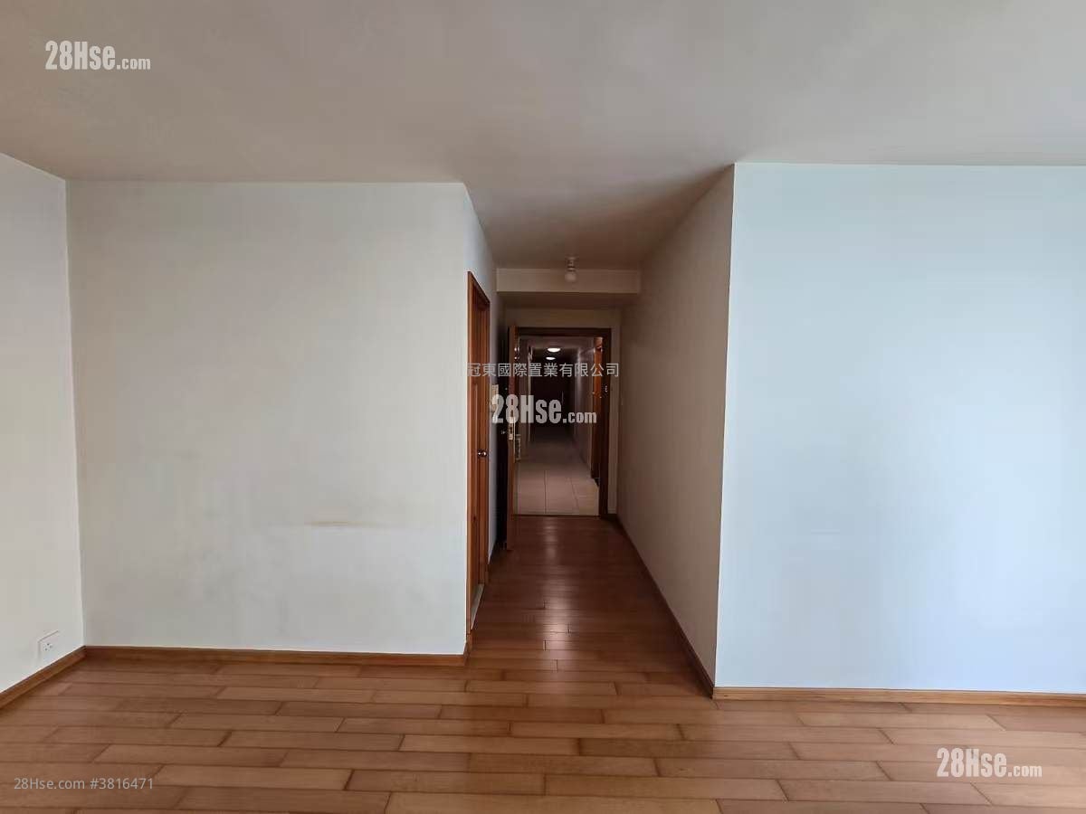 Seaview Crescent Sell 2 Bedrooms , 1 Bathroom 582 ft²