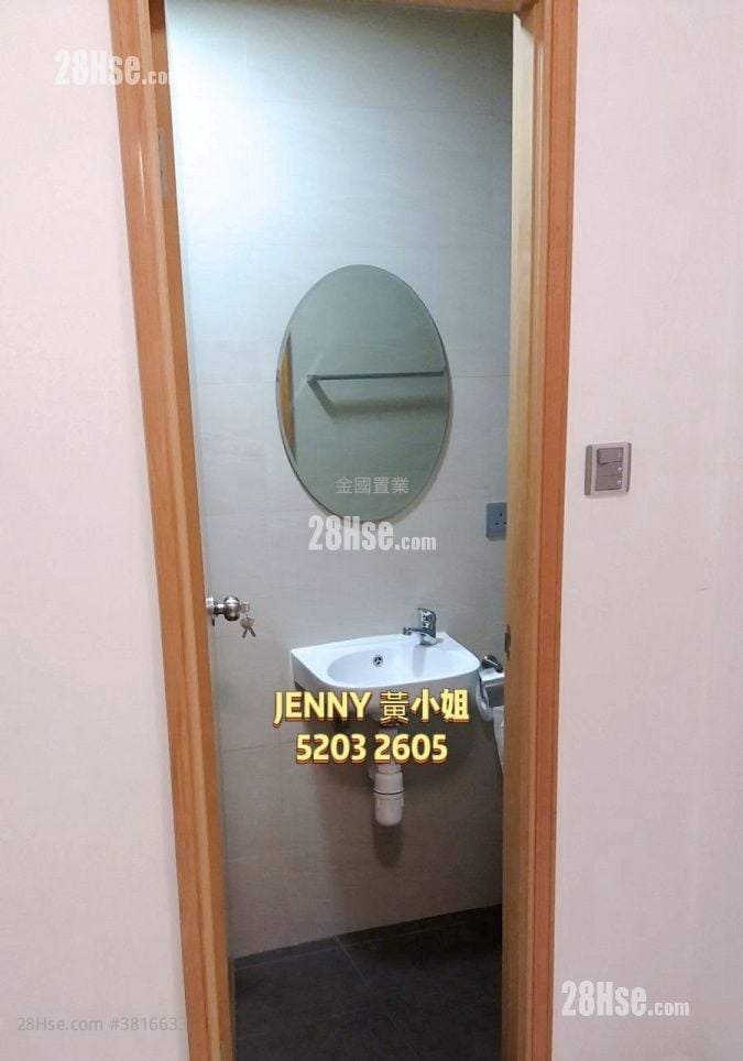 鸿威大厦 租盘 2 房 , 2 浴室 300 平方尺