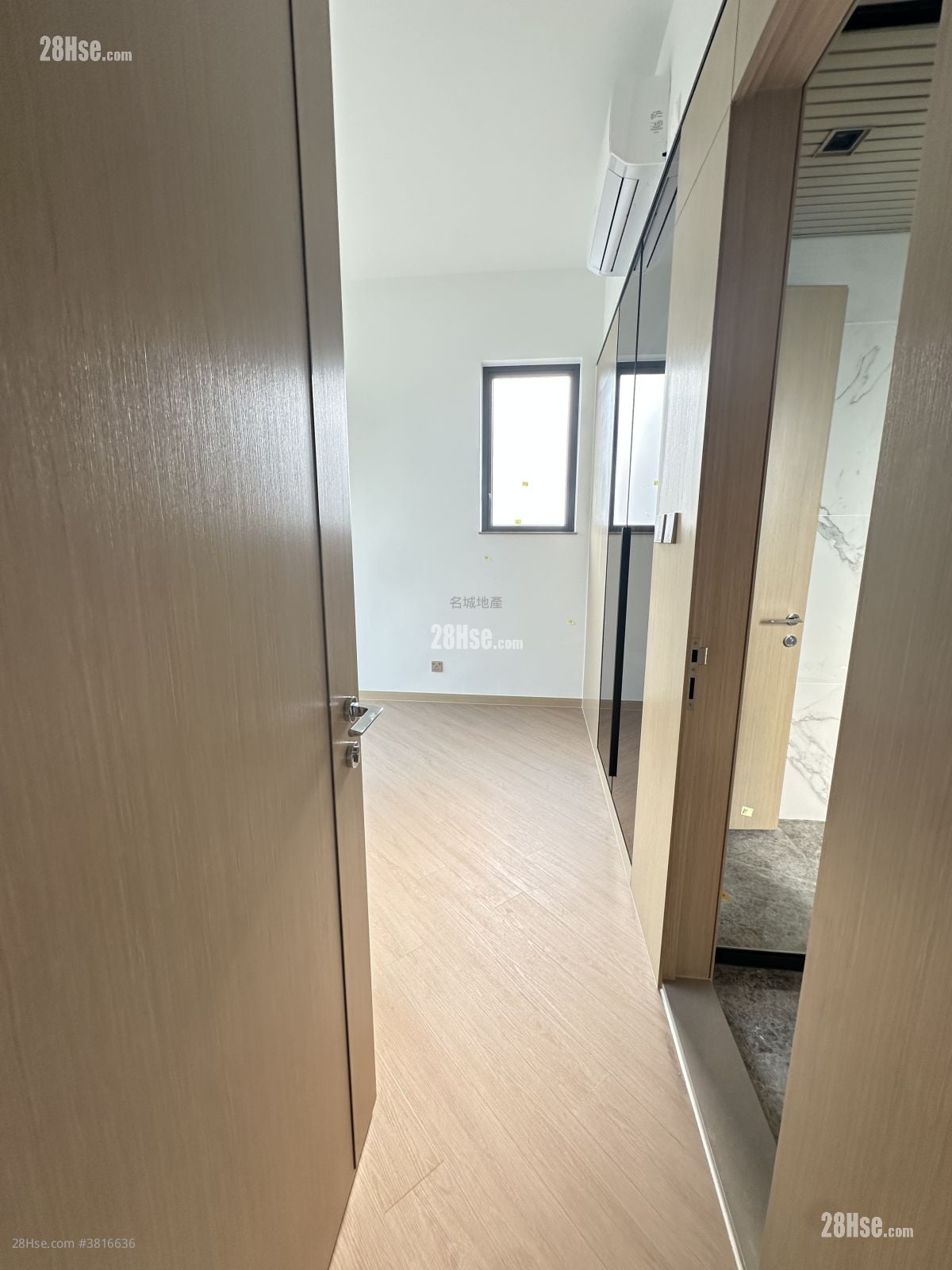 珑珀山 租盘 3 房 967 平方尺