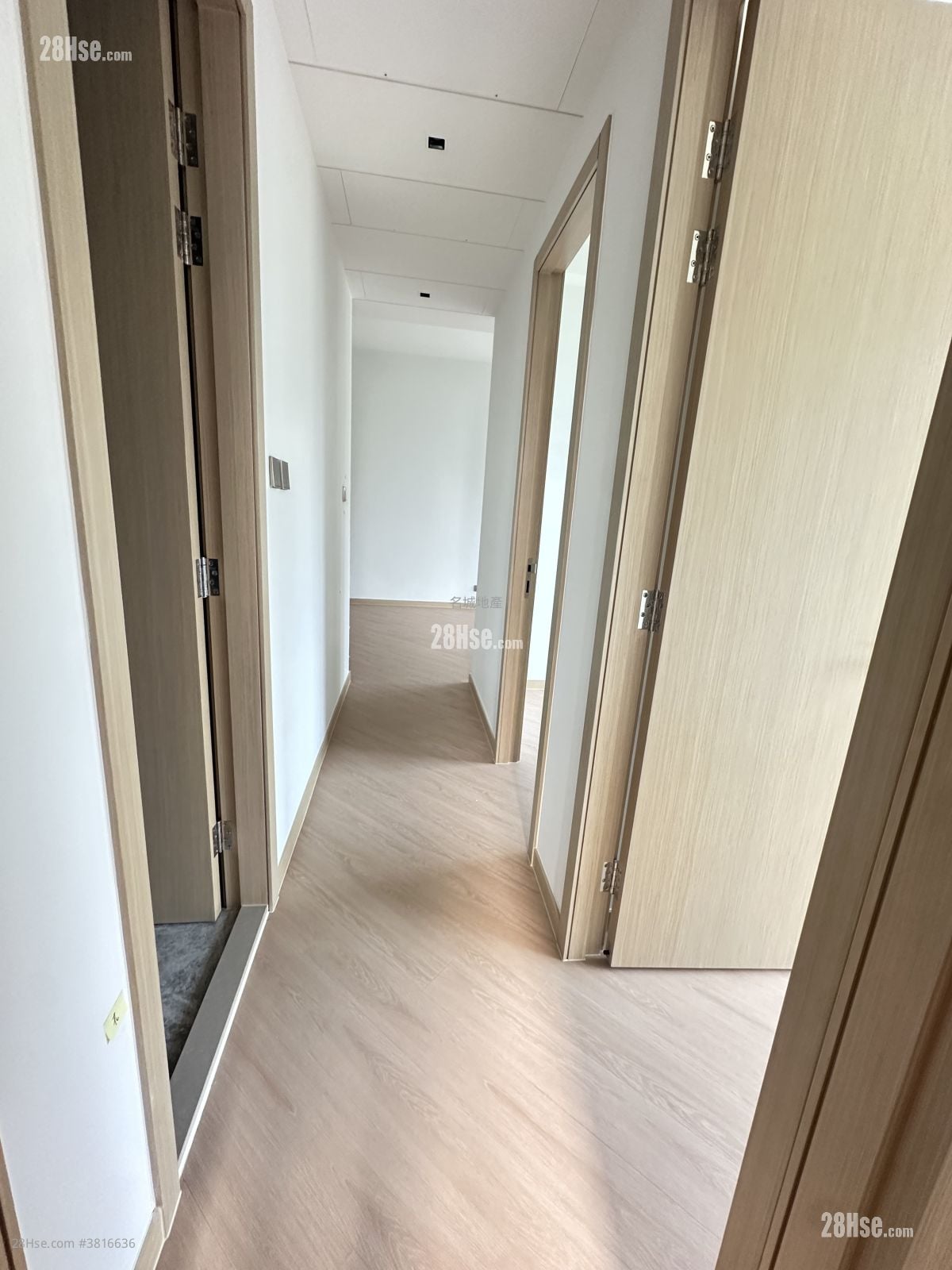 珑珀山 租盘 3 房 967 平方尺