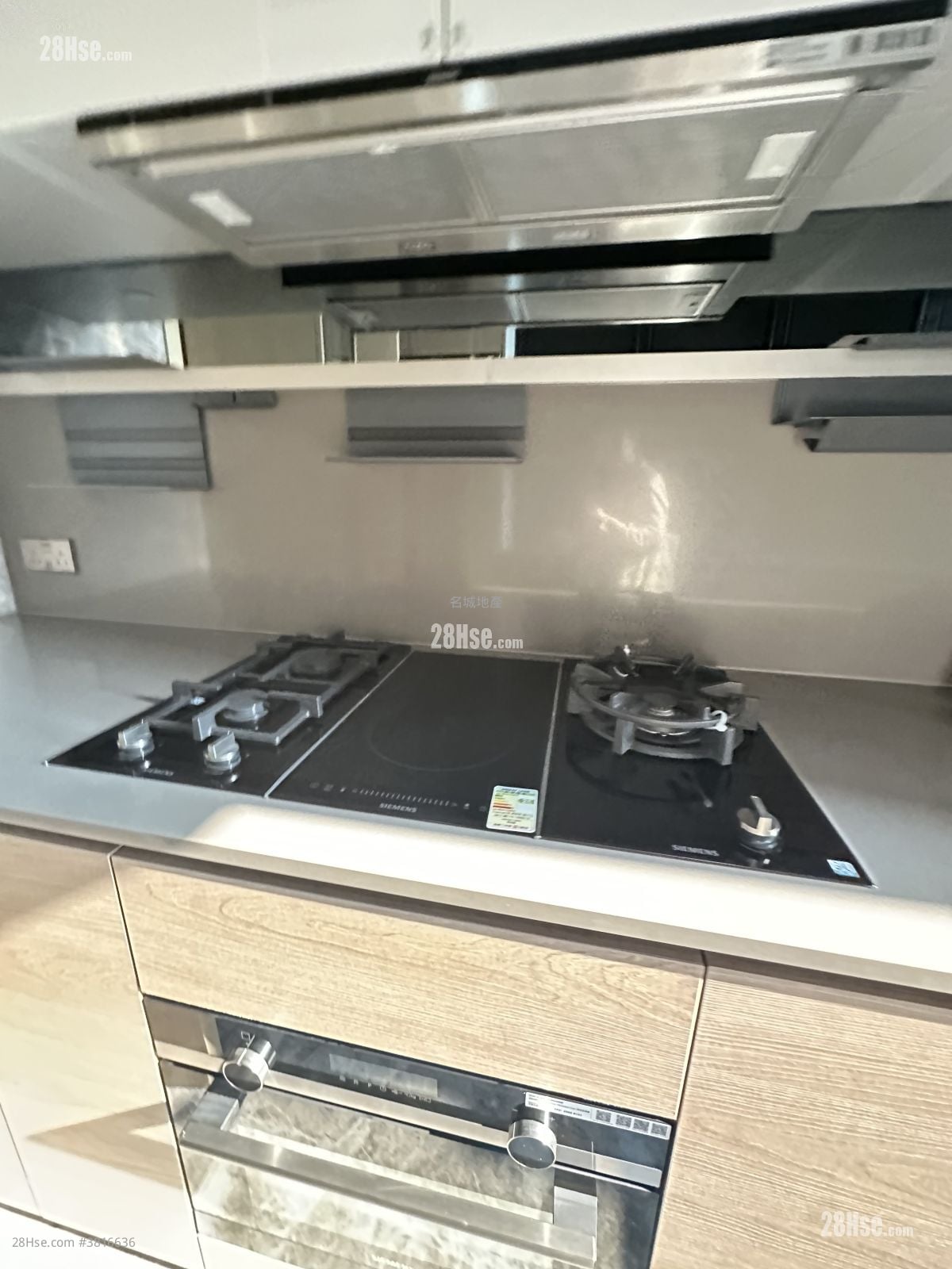 珑珀山 租盘 3 房 967 平方尺