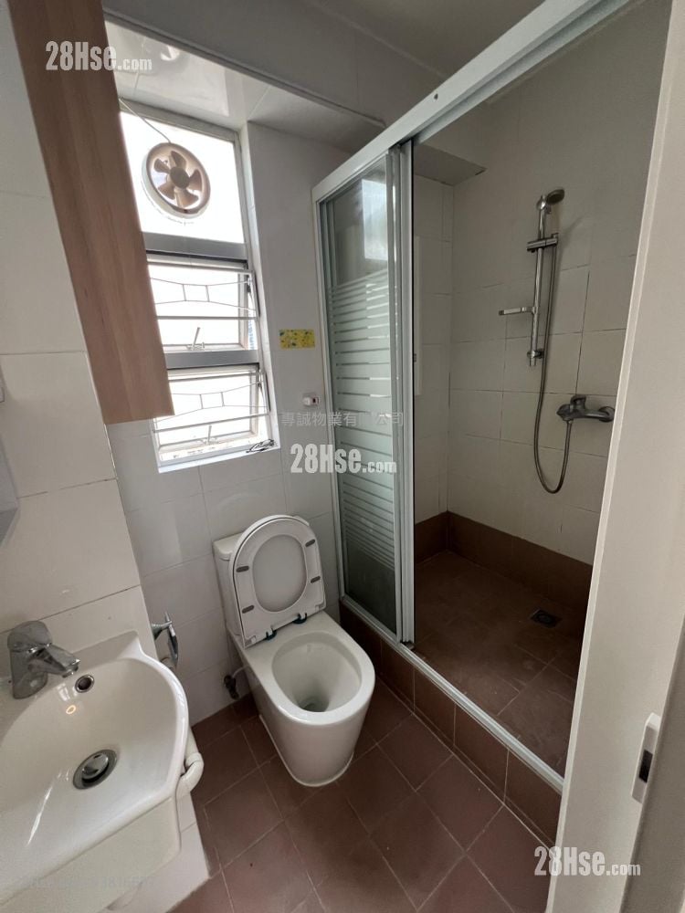 安达中心 租盘 2 房 , 1 浴室 357 平方尺