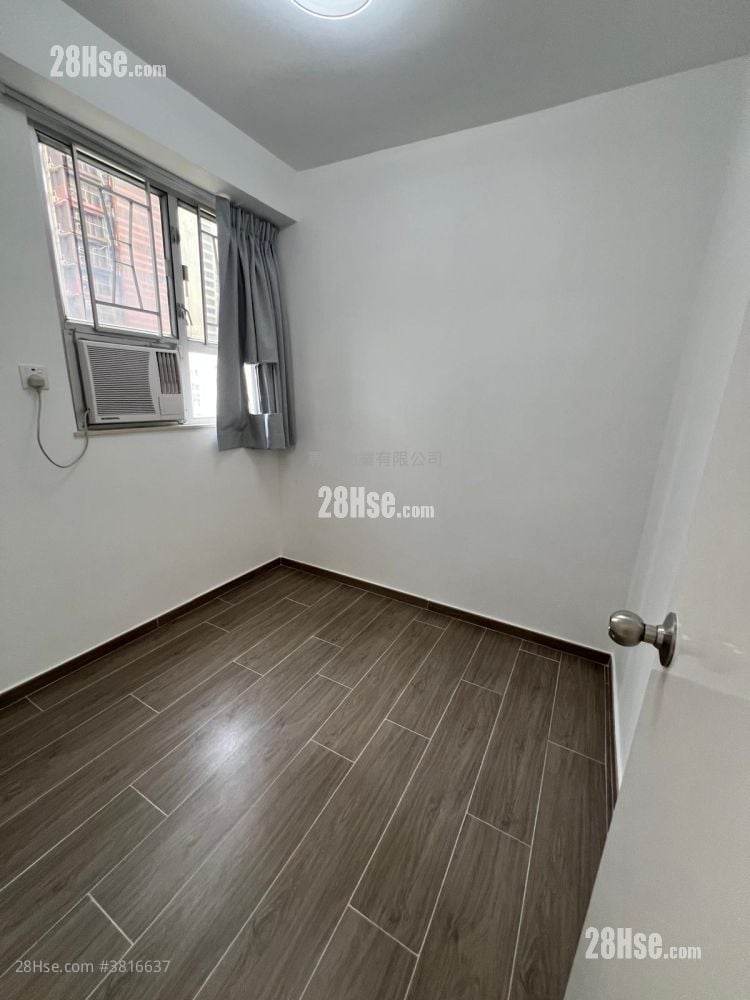 安达中心 租盘 2 房 , 1 浴室 357 平方尺