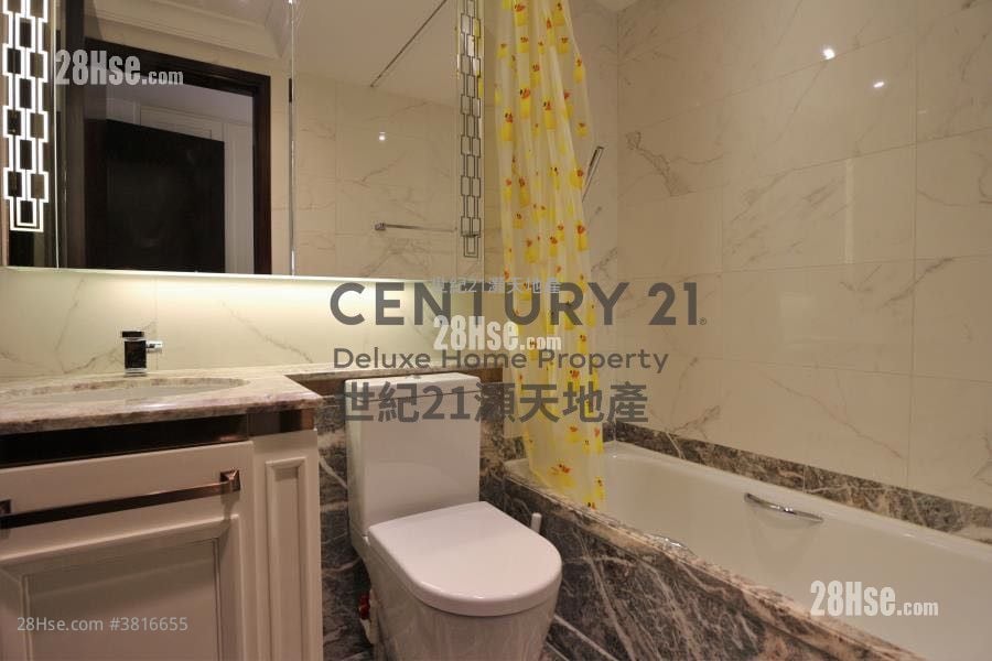 Mayfair By The Sea Rental 4 Bedrooms , 3 Bathrooms 1,400 ft²