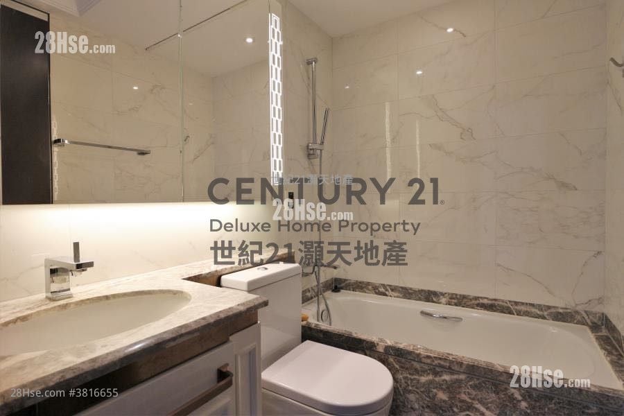 Mayfair By The Sea Rental 4 Bedrooms , 3 Bathrooms 1,400 ft²