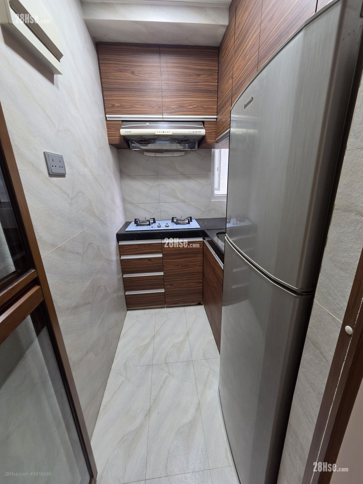 kitchen: Tsuen Cheong Centre Rental 2 Bedrooms , 1 Bathroom 368 ft²