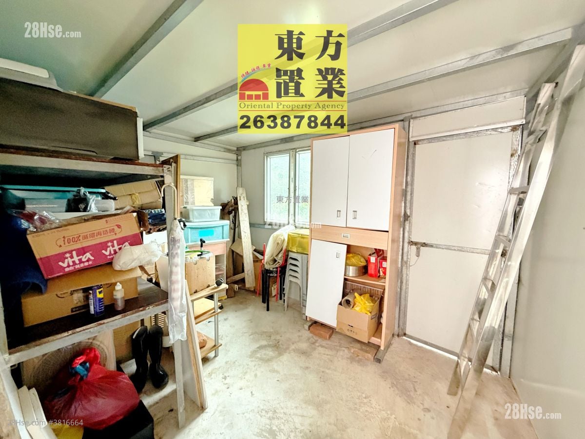 村屋 租盤 4 房 , 2 浴室 2,000 平方呎