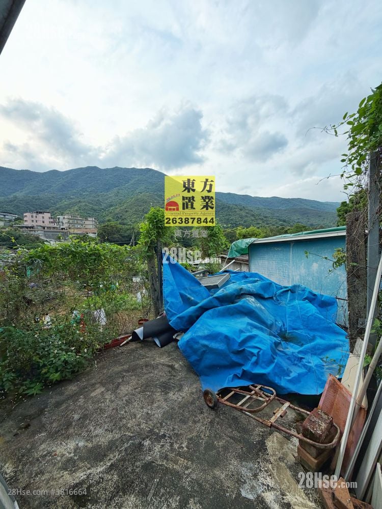 村屋 租盤 4 房 , 2 浴室 2,000 平方呎